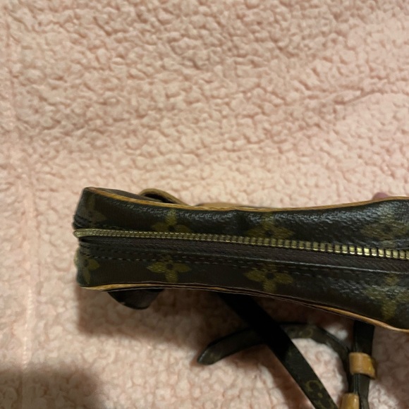 Louis Vuitton Trocadero Crossbody Bag. Great condition. Added pictures - Picture 13 of 13